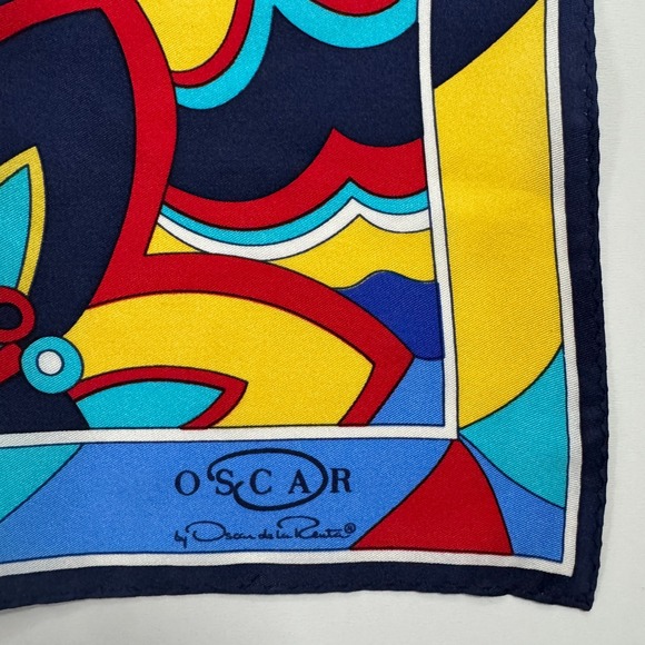 Oscar de la Renta 100% Silk Scarf Bold Mod Floral Abstract Swirl Print Square - Picture 2 of 4